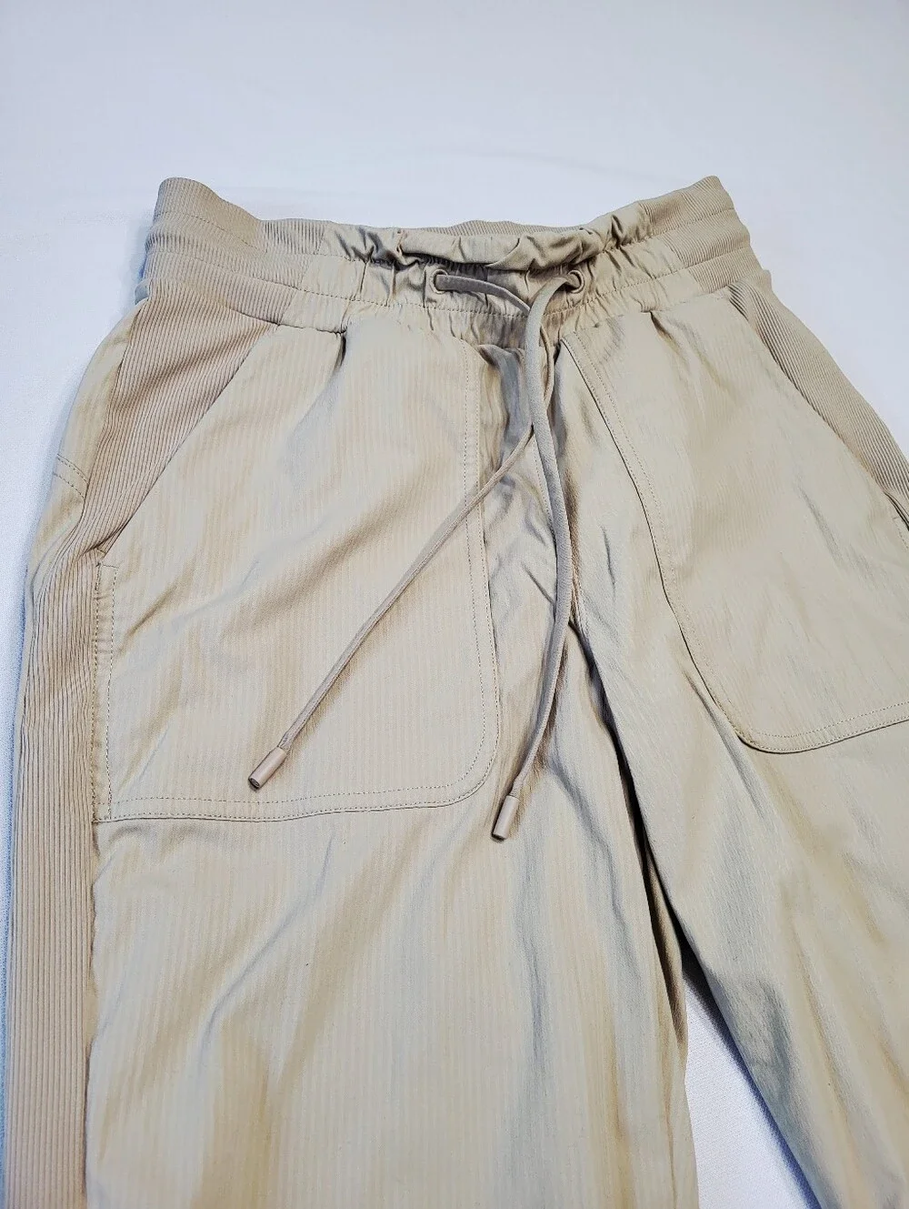 Lululemon Beyond The Studio Joggers Athleisure Tan/Cream/Khaki Women's Size 4